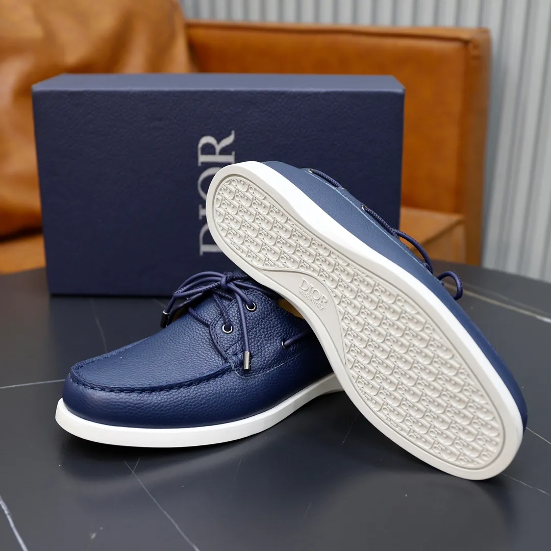 Ex-factory price: 540🙅‍♂️🙅‍♂️🙅‍♂️ Brand: Dior DIOR Standard code: Men's code 38/44 (45 can be customized) Grade: Same as the official website Material: Original cowhide stitching, cowhide lining, original TPU wear-resistant soft outsole Style categories: Leisure and sports version, footwear for driving, young fashion, European and American trends, British style Color: actual picture color